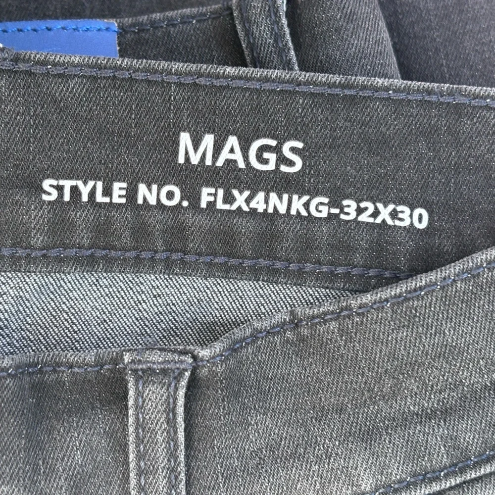 Mugsy MAGS Dark Wash Stretch Jeans Modern Slim Luxe Comfort Fit